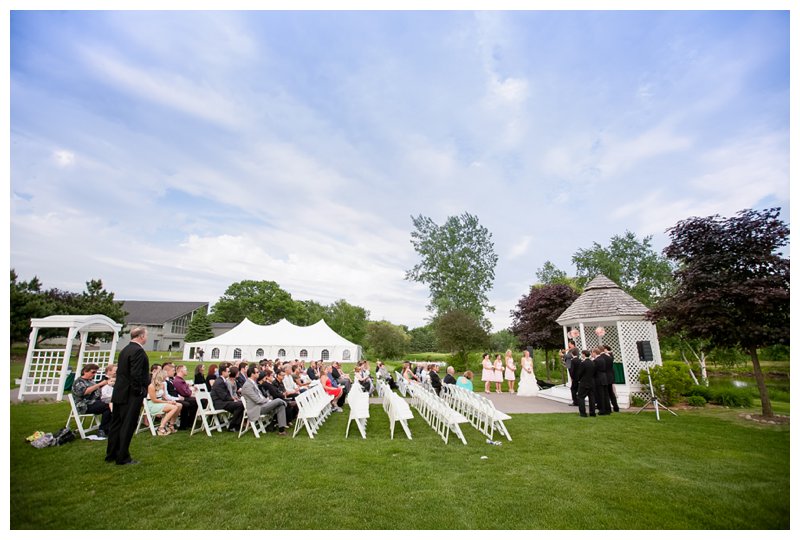 Minnesota wedding photographer, Majestic Oaks Golf Club, wedding ceremony, outdoor ceremony
