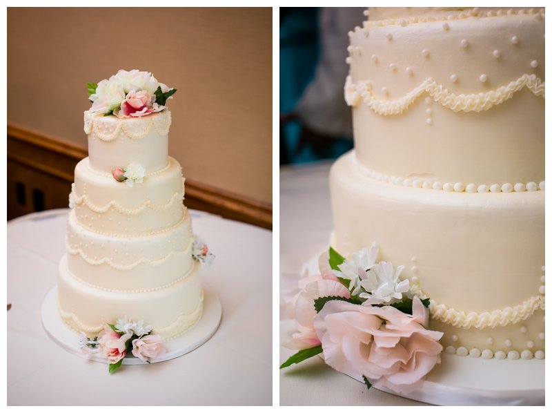 Minnesota wedding photographer, Majestic Oaks Golf Club, wedding, cake, dessert