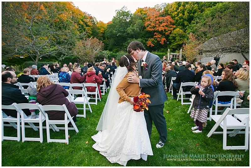 Ali and Jason, just married, Twin Cities wedding ceremony, Minnesota Landscape Arboretum, Twin Cities wedding photographer, Jeannine Marie Photography_1084