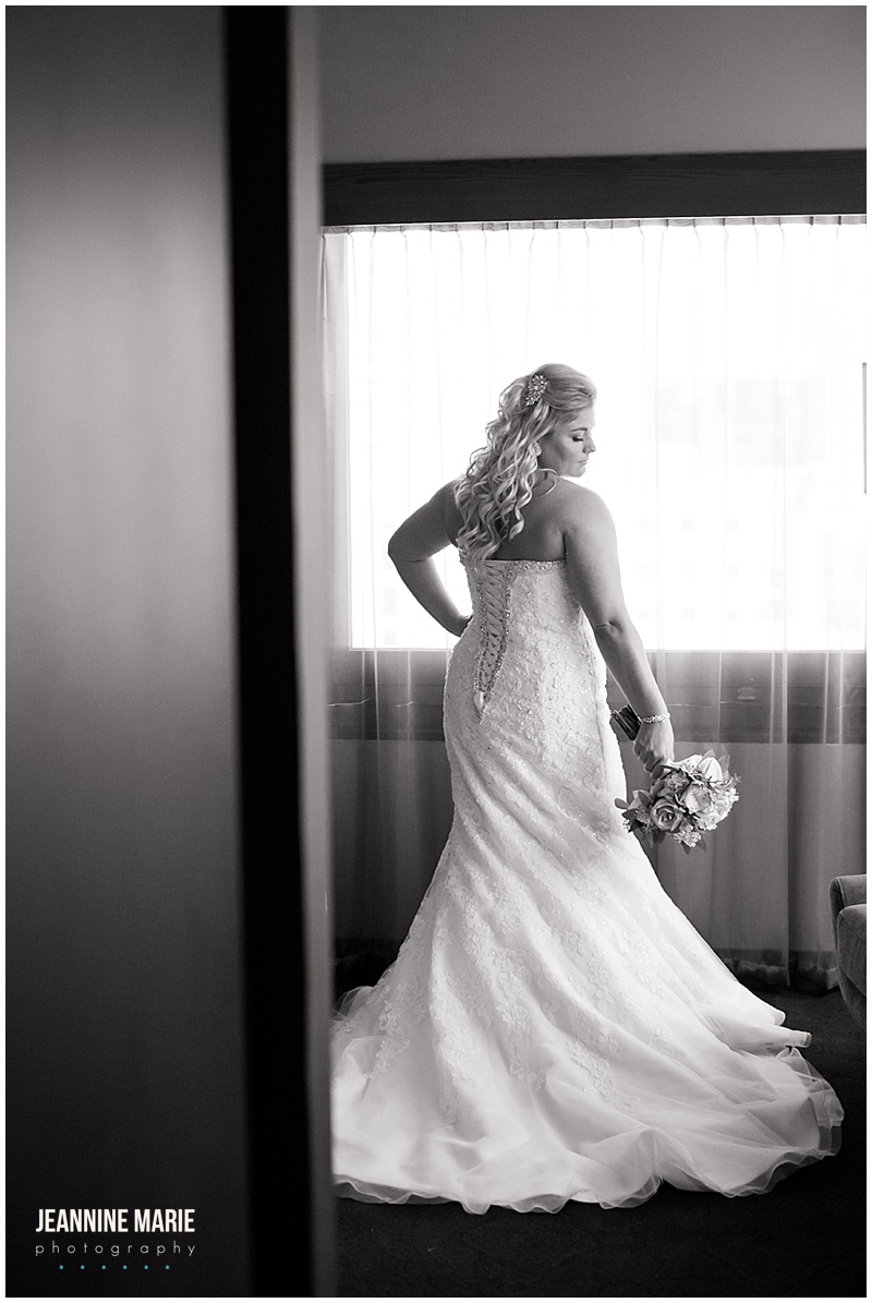 Minnesota Boat Club, Wedding Shoppe, bride, bridal gown, wedding dress, black and white photo, getting ready