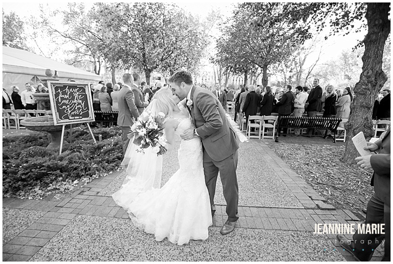 Nicollet Island Pavilion, ceremony, wedding, bride, groom, just married, outdoor wedding