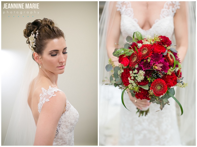 bride, Manor House, Carriage House, bridal portraits, bridal makeup, bouquet, bridal bouquet, flowers