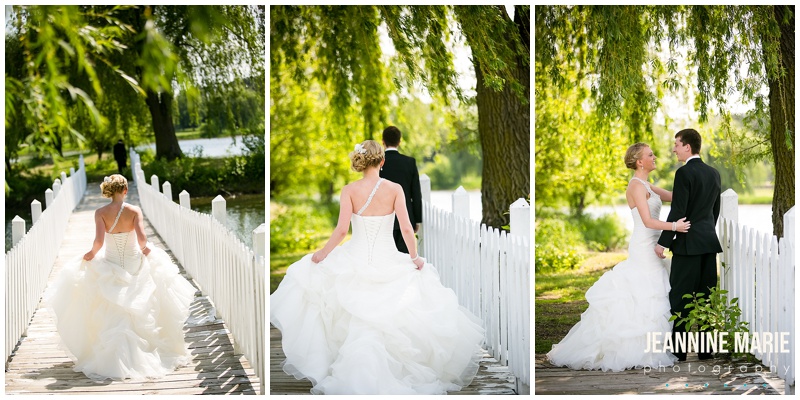Majestic Oaks, first look, first look ideas, bridge, bride, groom, wedding
