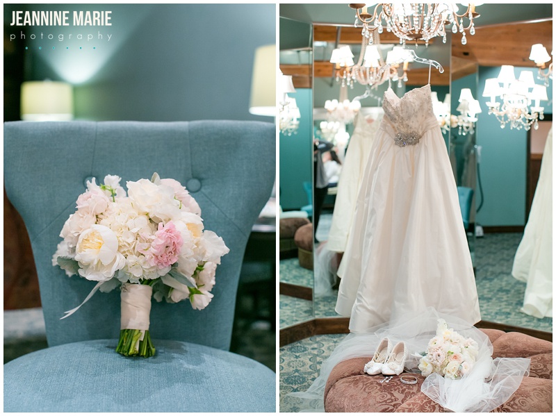 A'BULAE, getting ready, bridal suite, wedding gown, bridal gown, flowers, bridal bouquet, blue chair, wedding