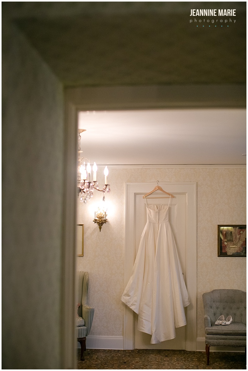 St. Paul College Club, wedding gown, wedding dress, wedding gown, Minnesota wedding