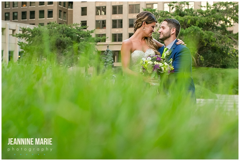 Hennepin County Courthouse, bride, groom, navy suit, bridal bouquet, wedding portraits, Minneapolis wedding