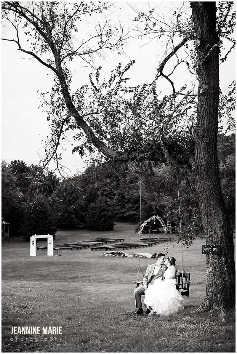 Hope Glen Farm, wedding, wedding portraits, kissing tree, outdoor wedding, chair swing, wedding poses, wedding photos, wedding planning, wedding inspiration