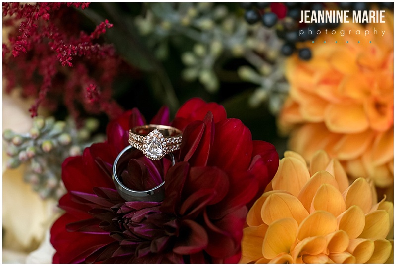 Cragun's Resort, fall wedding, Minnesota wedding, fall flowers, fall floral, ring, ring shot