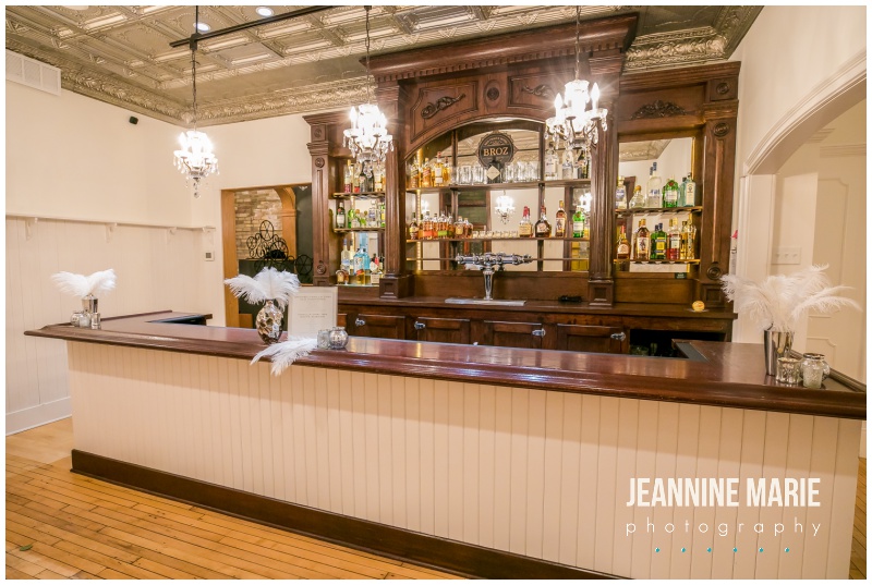 bar, Weddings at The Broz, A'BriTin Catering, Florals by Tiffany's, New Prague wedding venue, Twin Cities wedding venue, Jeannine Marie Photography, Minnesota wedding photographer, Minneapolis wedding photographer