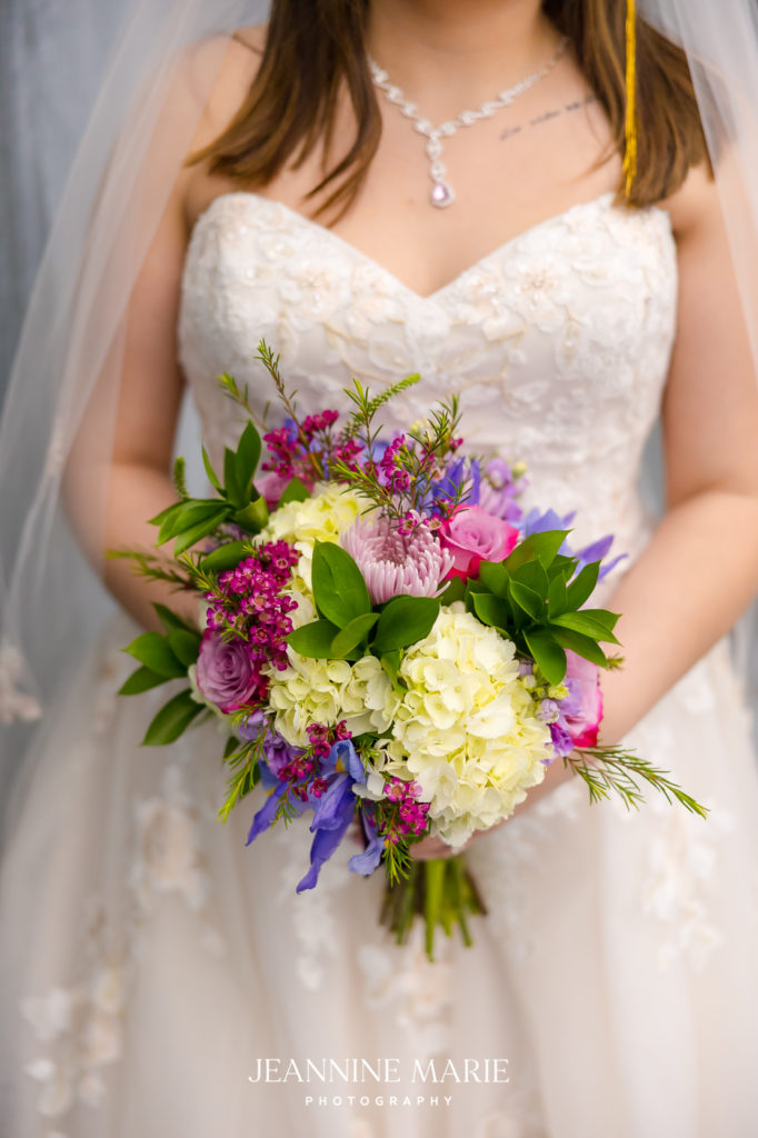 wedding bouquet ideas, wedding floral ideas, micro wedding planning