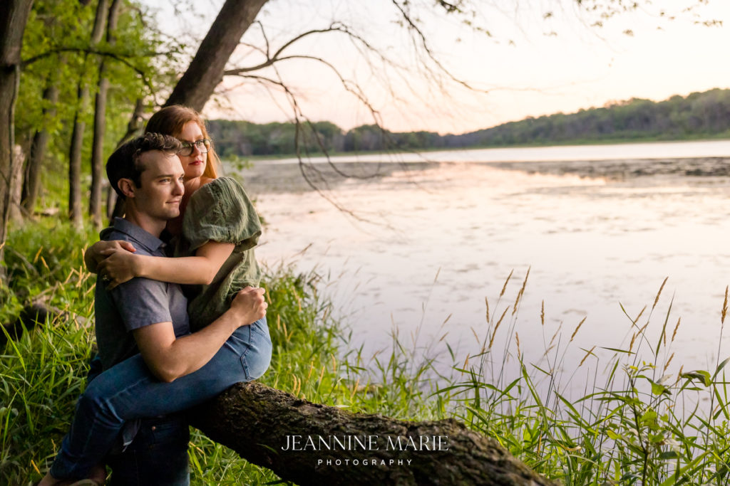 Engagement session portrait photographed by Minneapolis photographer Jeannine Marie Photography