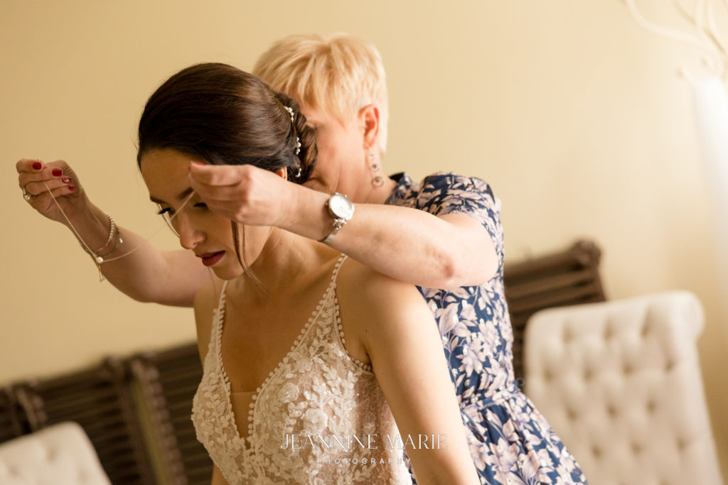 Bride getting ready ideas, photographed by photographer Jeannine Marie Photography in Duluth