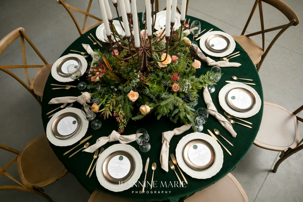 Table setting for weddings, portrait photographed by Minnesota photographer Jeannine Marie Photography