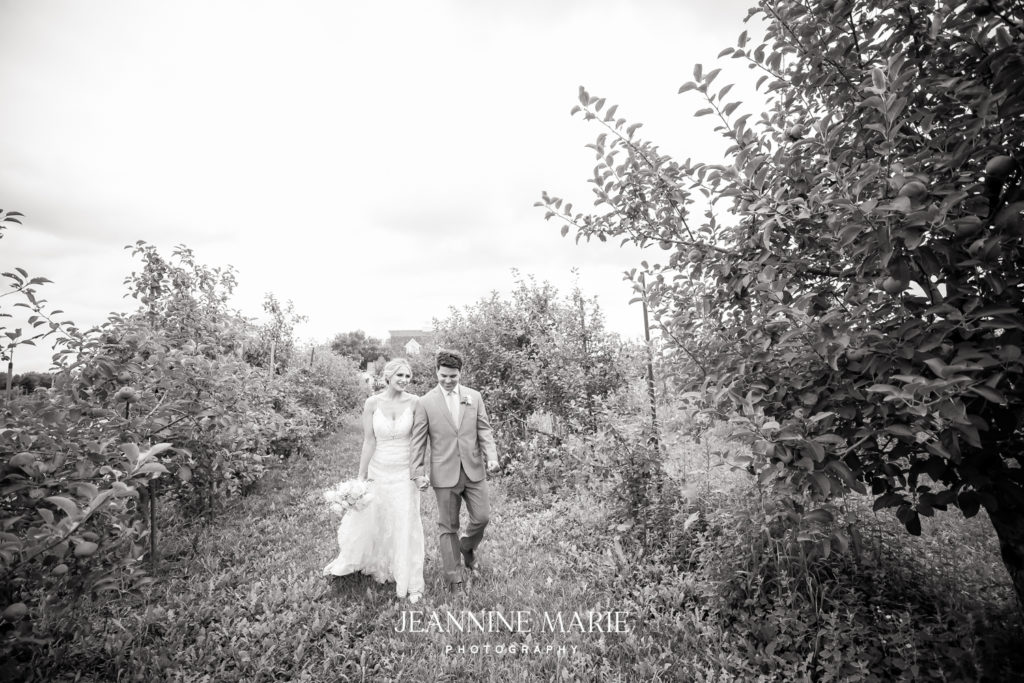 Farm wedding photographed by wedding photographer Jeannine Marie Photography