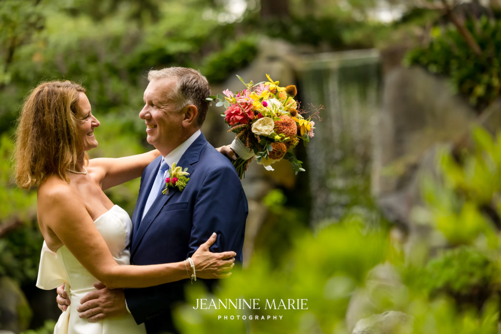 Minnesota outdoor wedding photographed by wedding photographer Jeannine Marie Photography