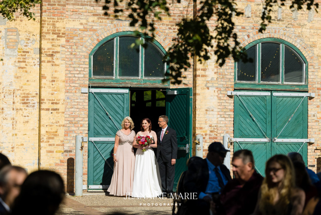Nicollet island pavilion wedding photographed by Jeannine Marie Photography