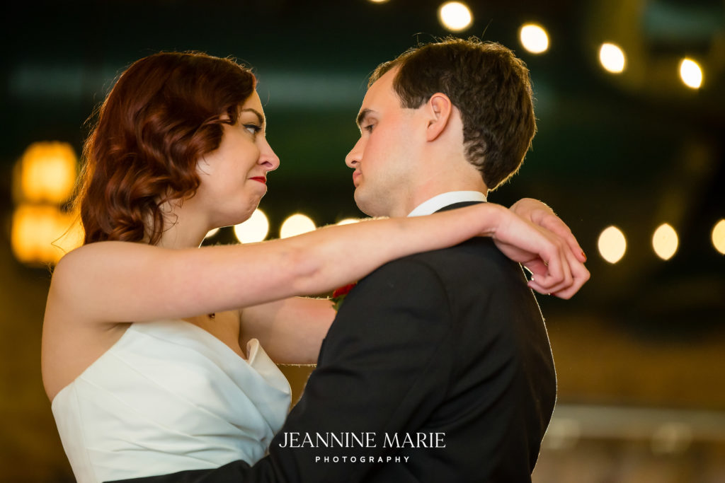 Outdoor wedding photographed by Saint Paul wedding photographer Jeannine Marie Photography