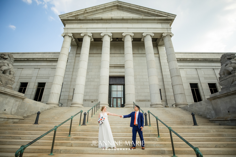 Wedding photos at the Minneapolis Institute of art