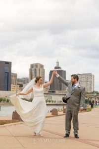 Saint Paul College Club Wedding photographed by Twin Cities wedding photographer Jeannine Marie Photography